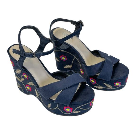 M.I.A. ZOEY Floral Embroidered Navy Blue Platform Slingback Chunky Sandals Sz 8 - Picture 2 of 11